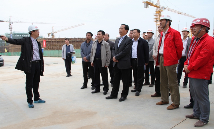 2016-4-19市長李明遠檢查重點工程項目建設(shè) 041.jpg
