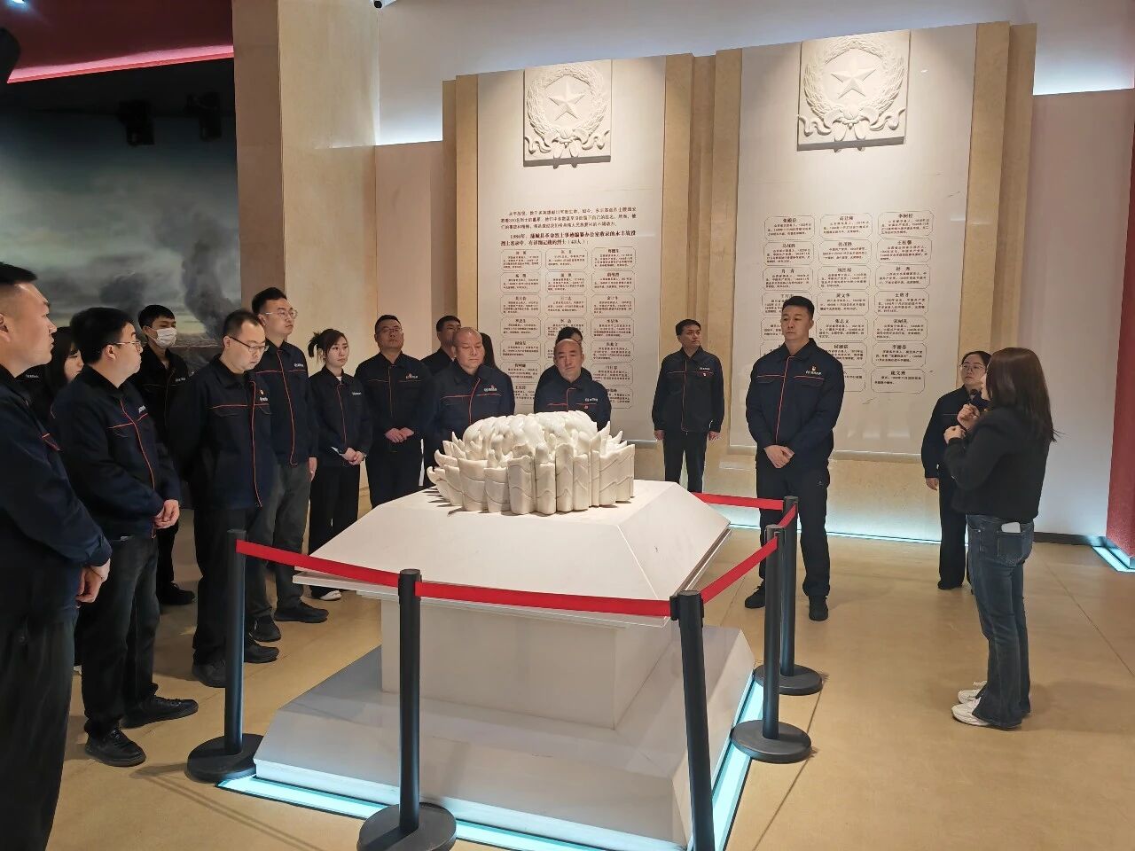 �S��ˮ��(w��)��˾�_չ&ldquo;���Ѹ������� ���мtɫ���� ��?li��n)���ˮʹ�?rdquo;���}���2.jpg